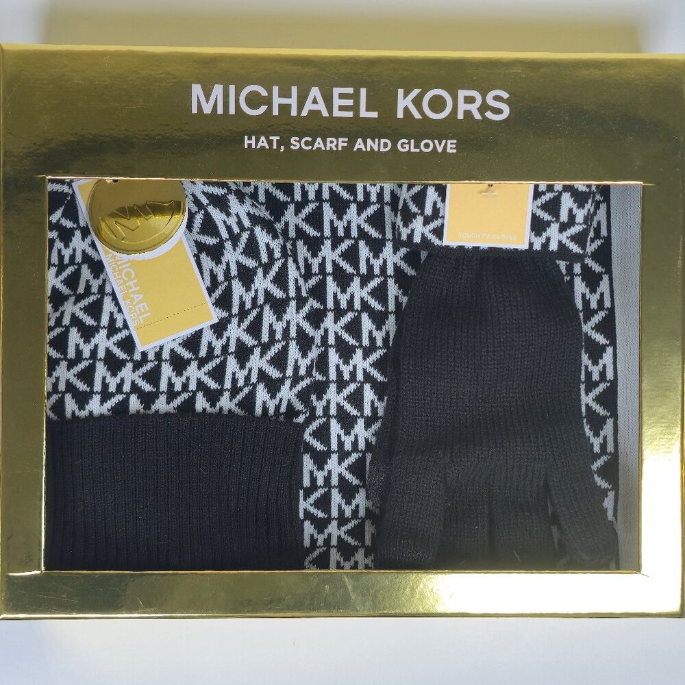 Michael Kors 3-Piece Gift Set‎ Hat, Scarf, And Gloves With MK Logo